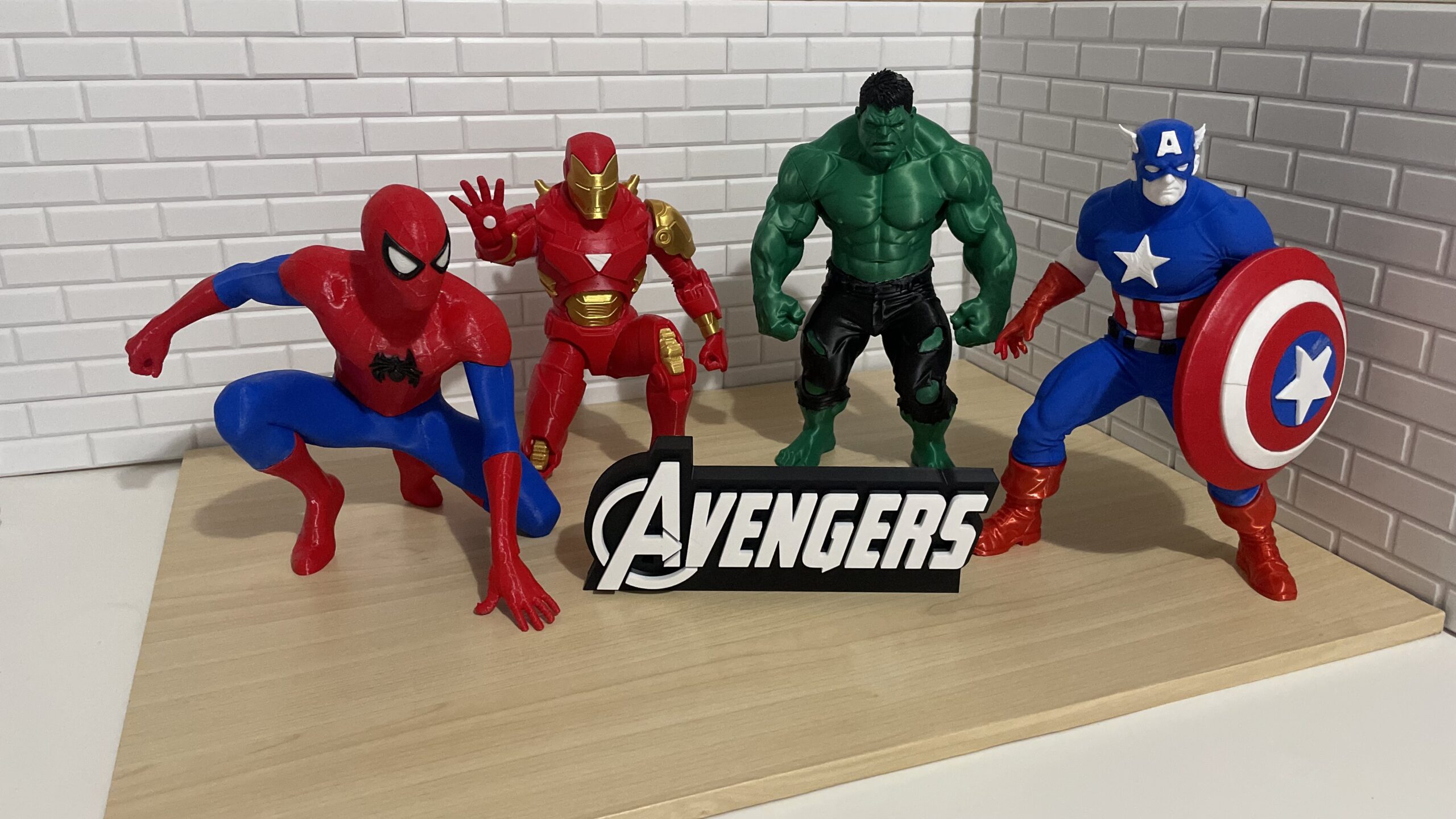 Kit Bonecos Vingadores